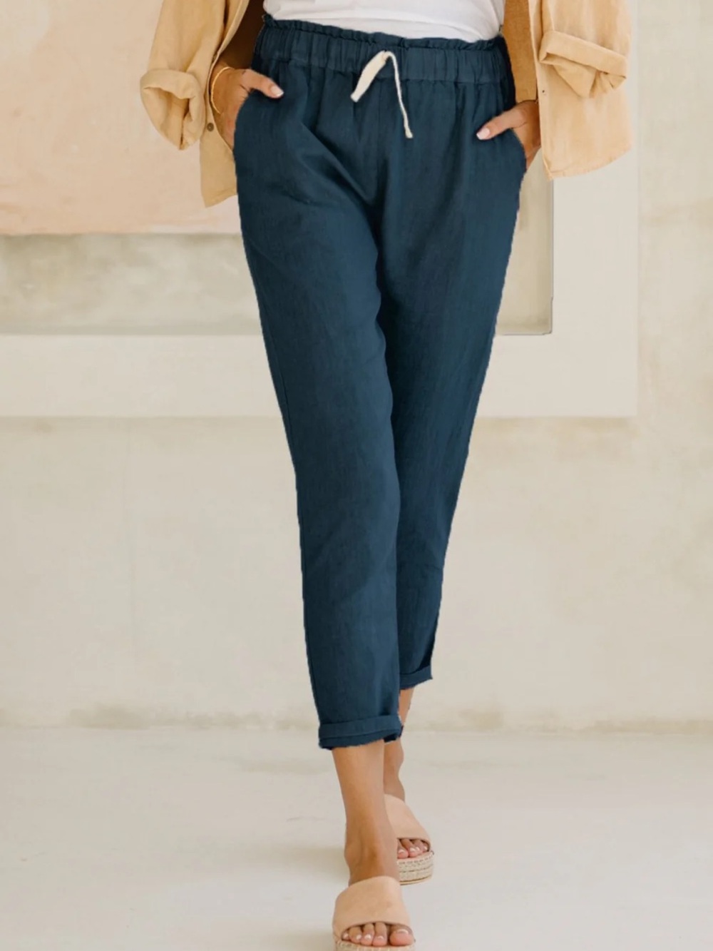 Relaxed Drawstring Linen-Blend Pants in Navy